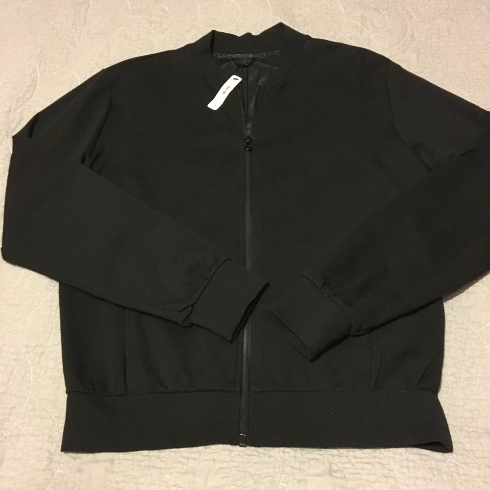 Victoria’s Secret Sport jacket. Size small. NWT